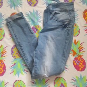 Ymi wanna betta butt jeans